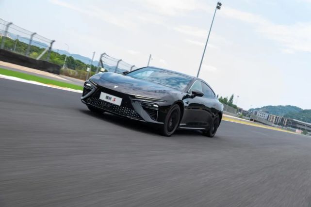 国产车哪一款有激光雷达,要不要买好一点的车呢