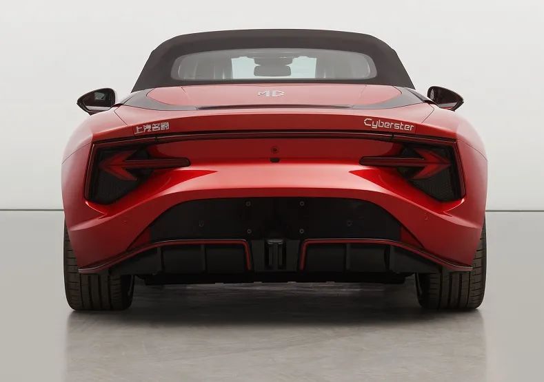 双门敞篷，544匹马力的中国跑车，定价多少你会买？