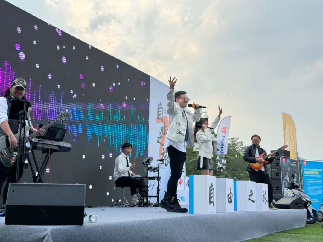 豪爵自由之旅洛阳,成都豪爵车展自由之旅