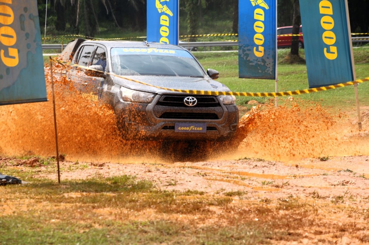 它让我恋上马来西亚雪邦国际赛道，固特异125周年带来的技术亮点爆棚了