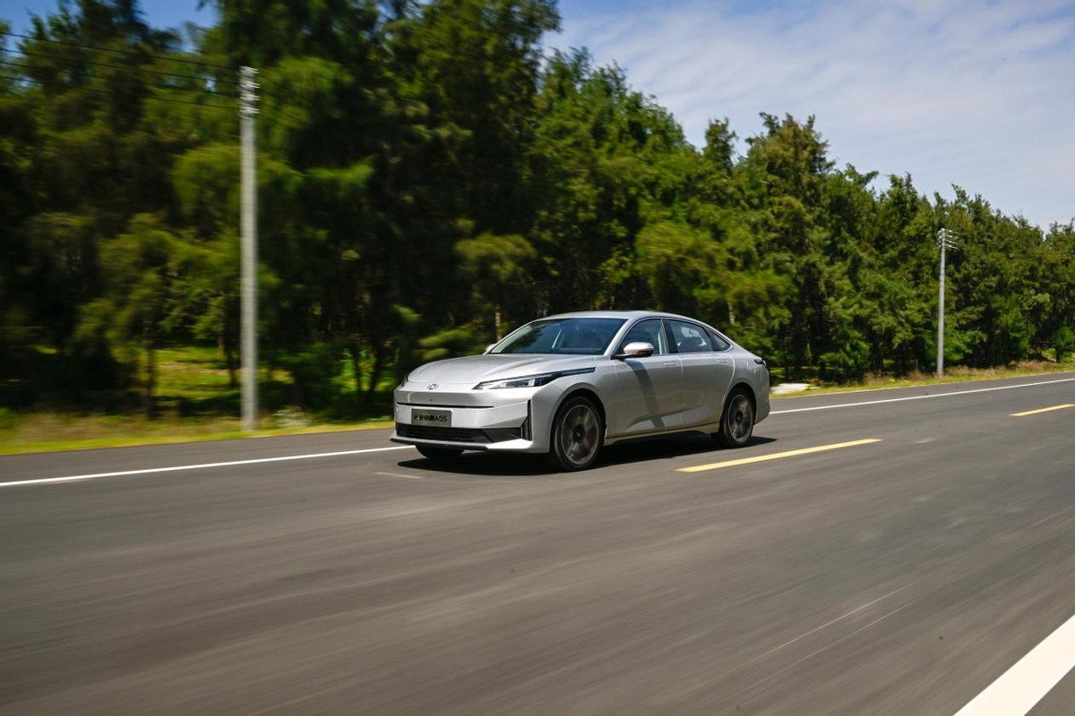 长安启源a05真香版上市与a05区别,长安启源a05油电混合落地价格