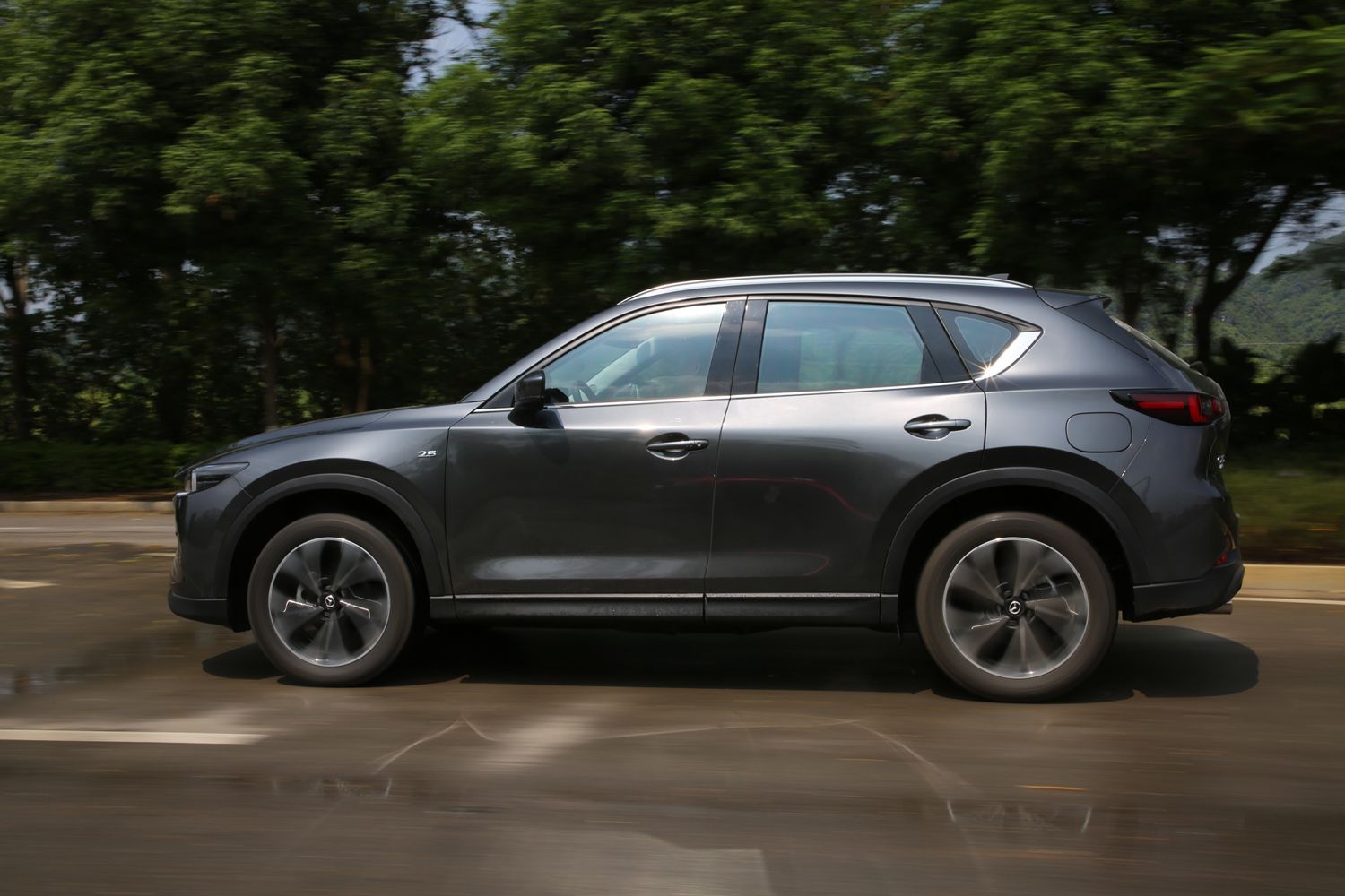 凌放2022与马自达cx-5哪个好,最值得购买的紧凑级suv马自达cx-5