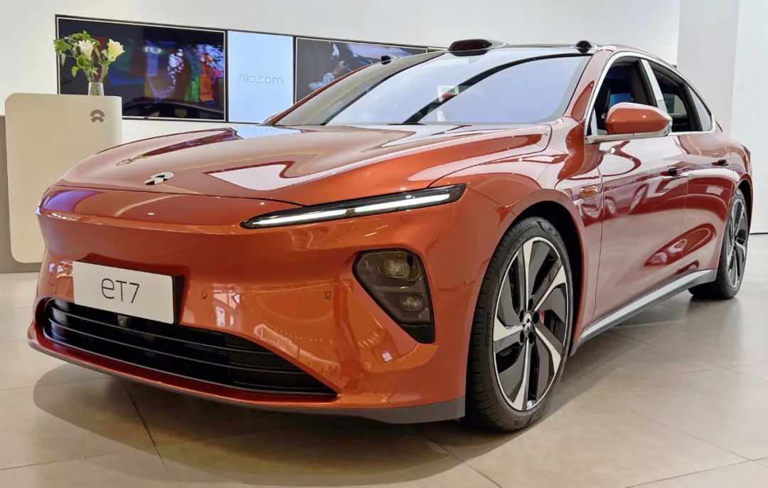 奔驰eqe350suv蔚来es6,奔驰EQE对比蔚来ET7