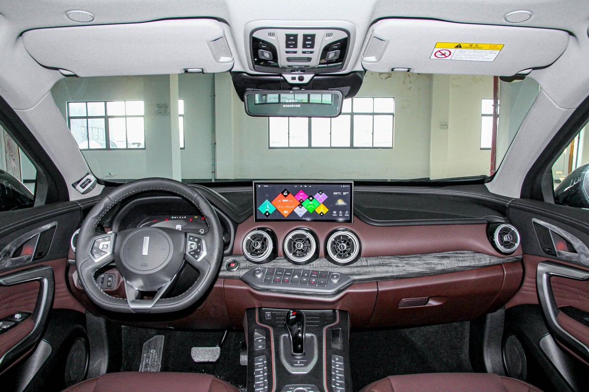 魏牌vv72.0T旗舰版,魏派vv72020款2.0t超豪型