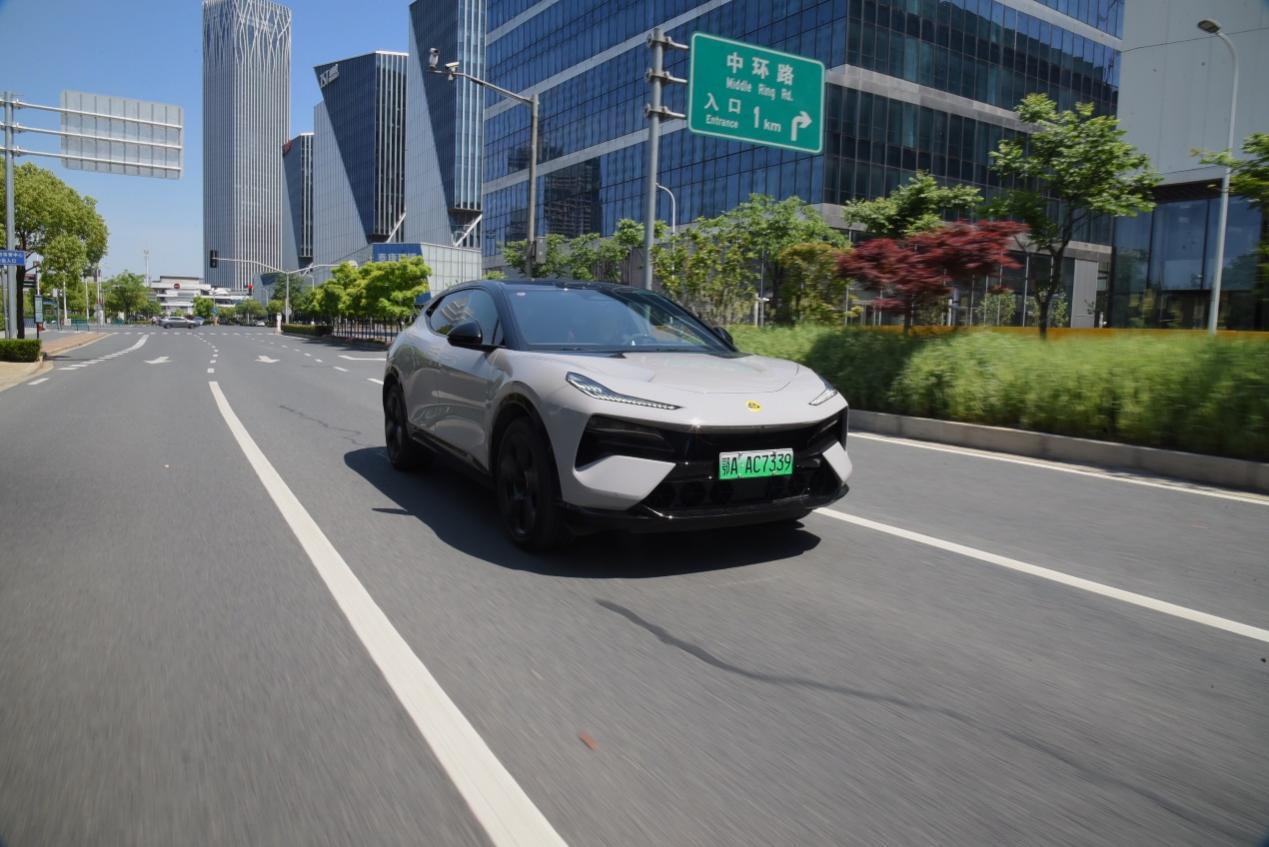 璺壒鏂痚letre绾數瓒呰窇suv,璺壒鏂痚letre浣撻獙鍖椾含