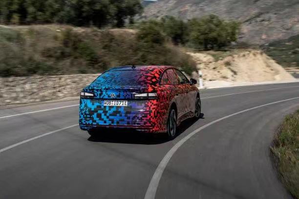 大众id.7旅行版原型车谍照曝光,一汽大众全新id7正式上市