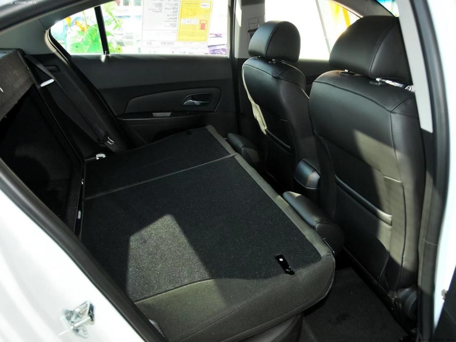 顶级测评雪佛兰科鲁兹,出道即巅峰ag