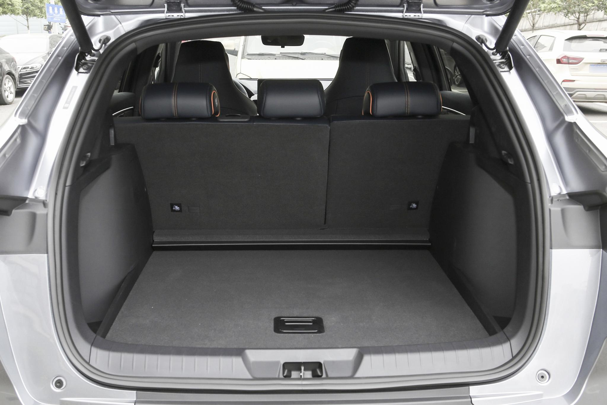 适合新手开的suv好开豪华舒适,30万至40万元之间混动suv车型推荐