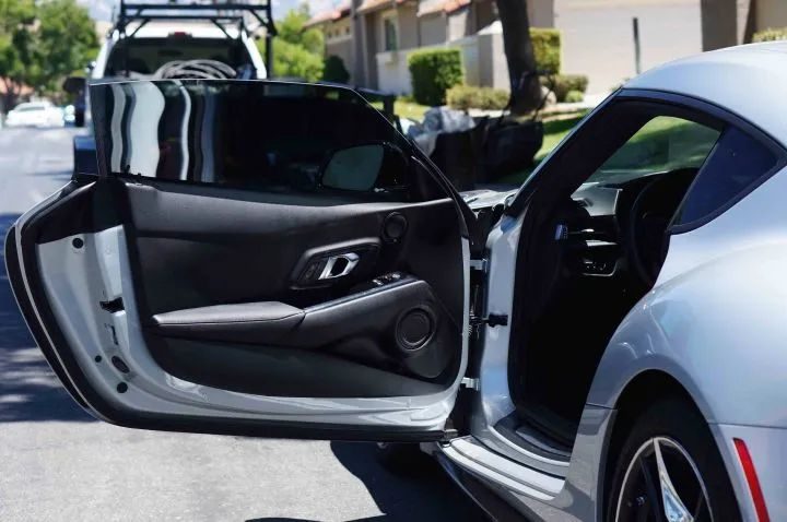 丰田牛魔王supra故障,老外试驾新款牛魔王supra