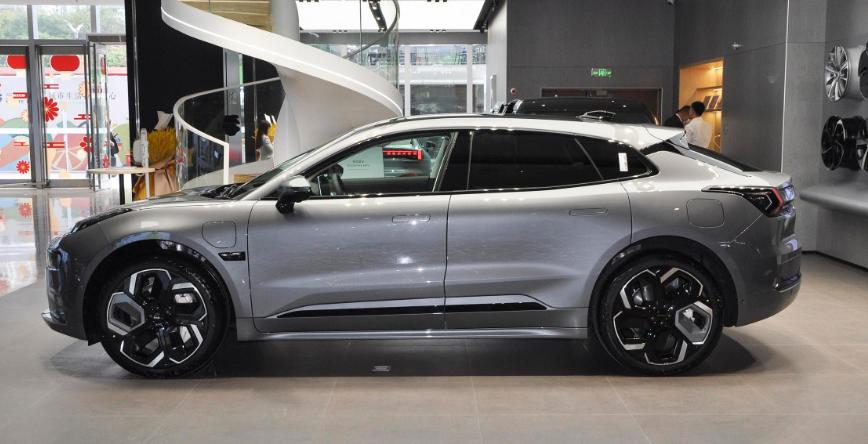 ZEEKR0012023款YOU版100kWh升级后值得购买吗？