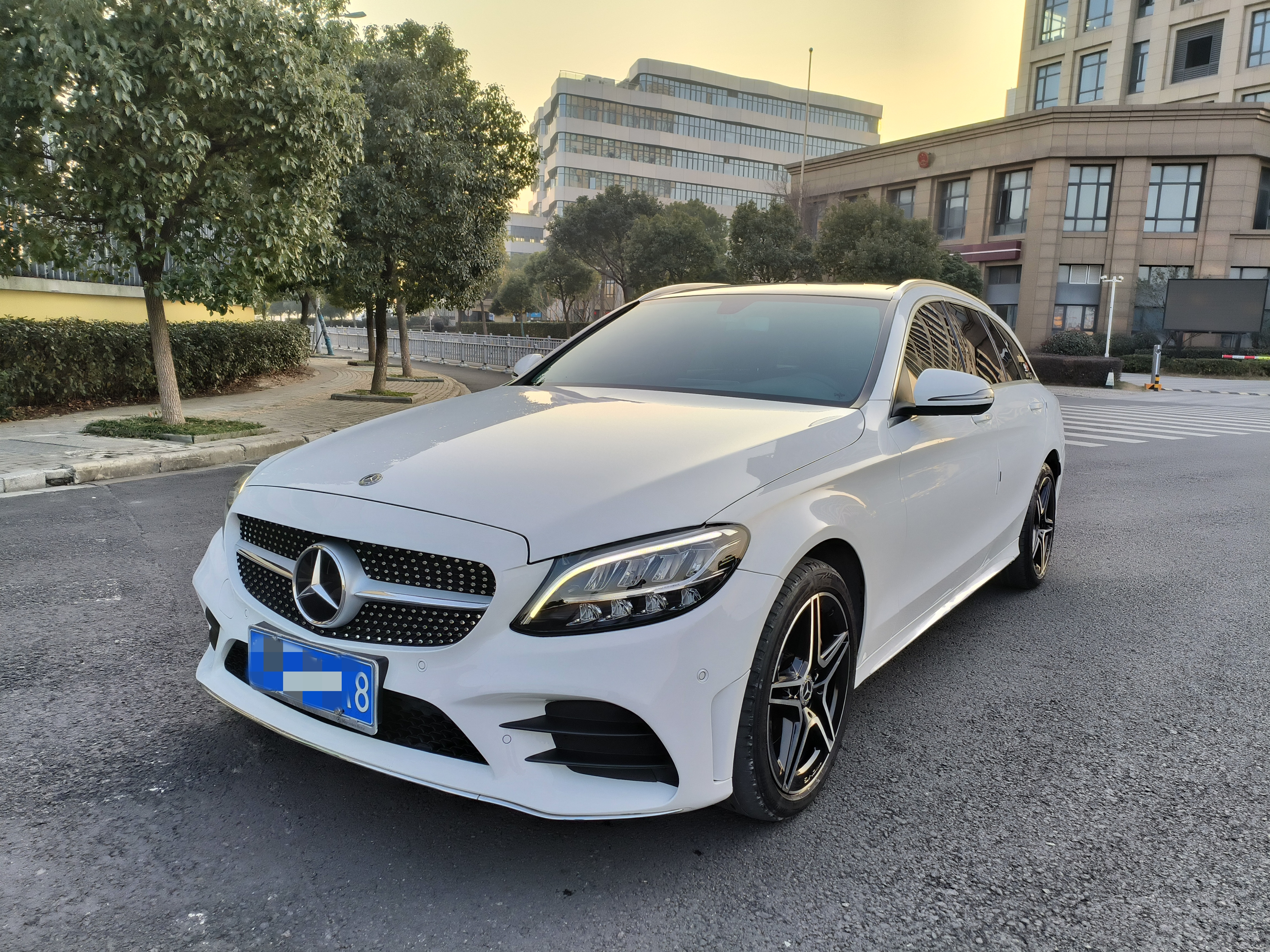 奔驰c260进口轿跑沉浸式体验,沉浸式体验2024款奔驰c260