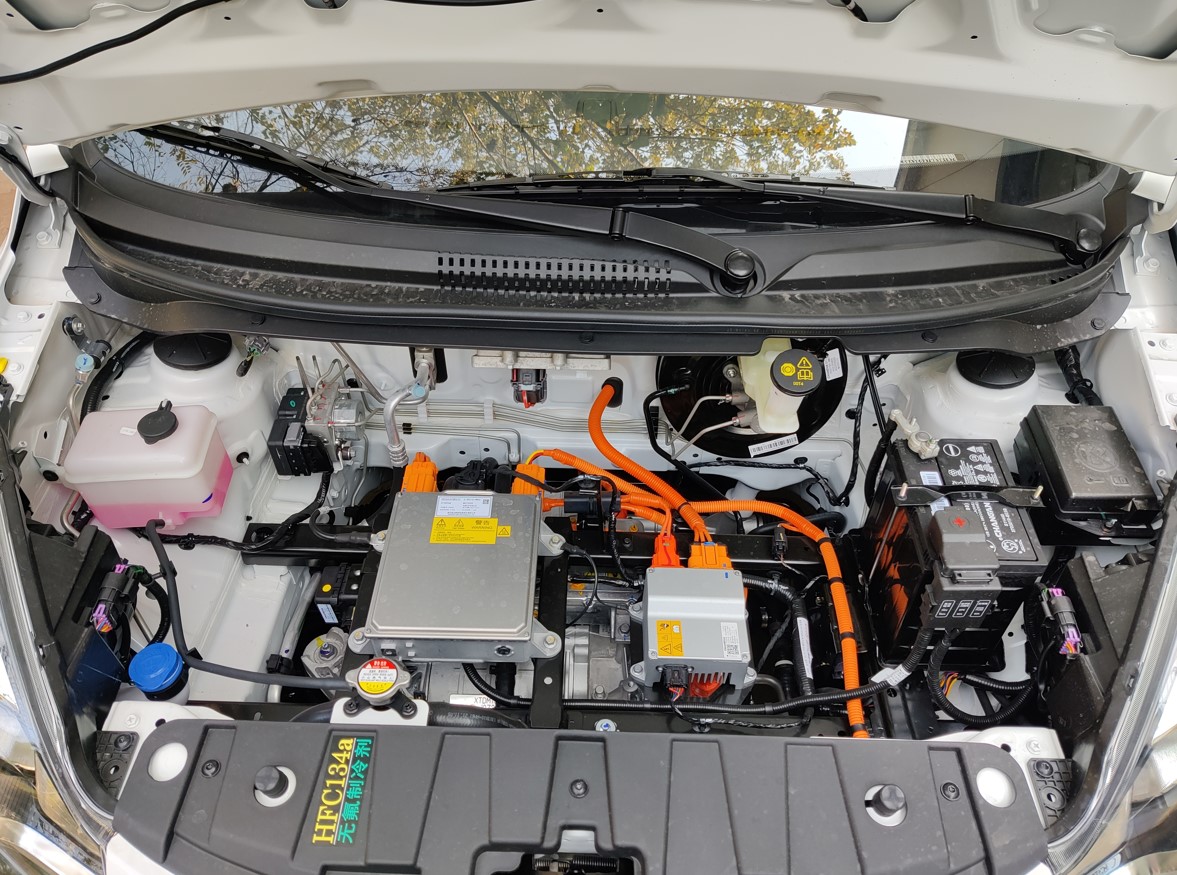 奔奔e-star2022新款赏心版内饰,长安新能源奔奔e-star功能介绍