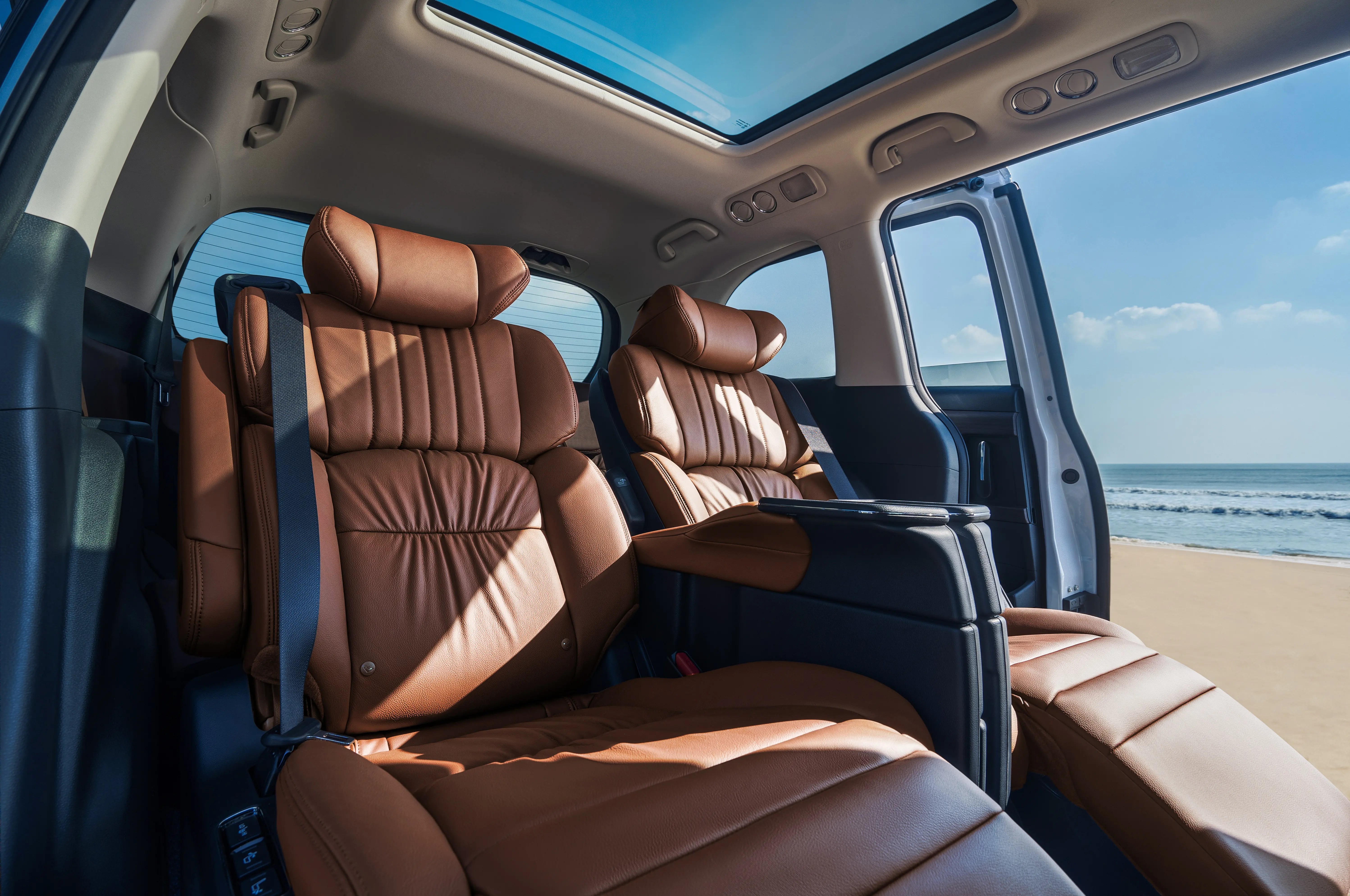 新奥德赛选哪个白,23款宝来双离合靠谱吗