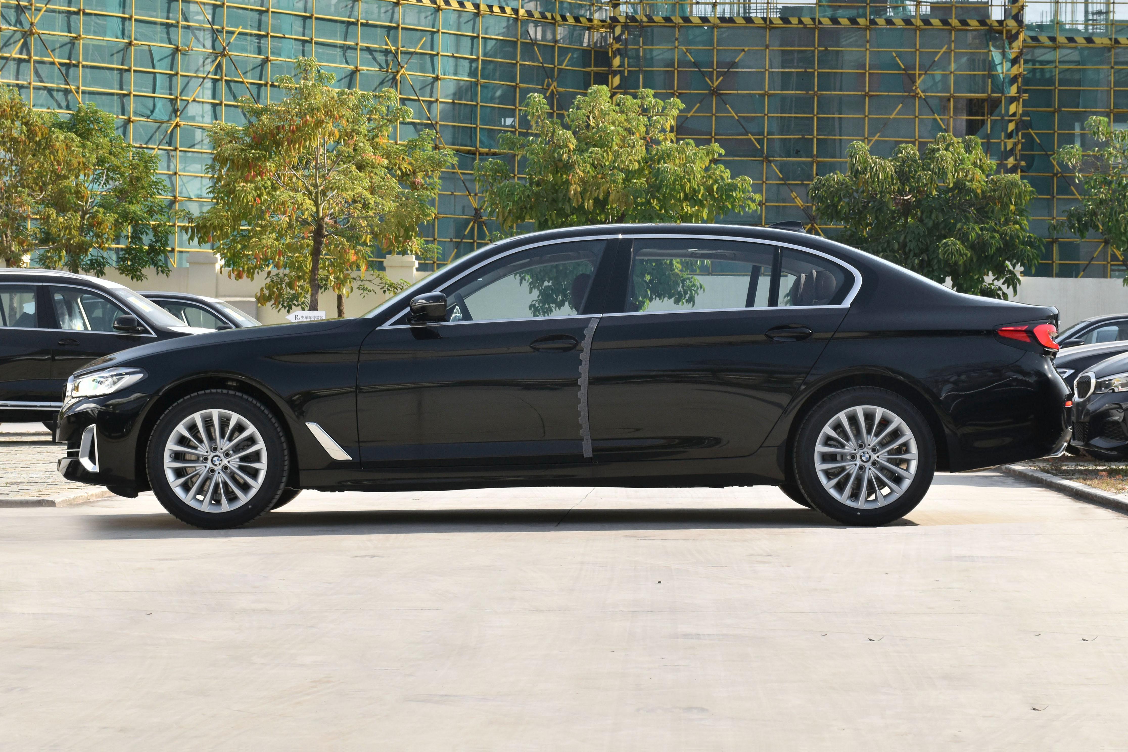 宝马5系年养车费用多少钱,宝马5系一年最低养车费用