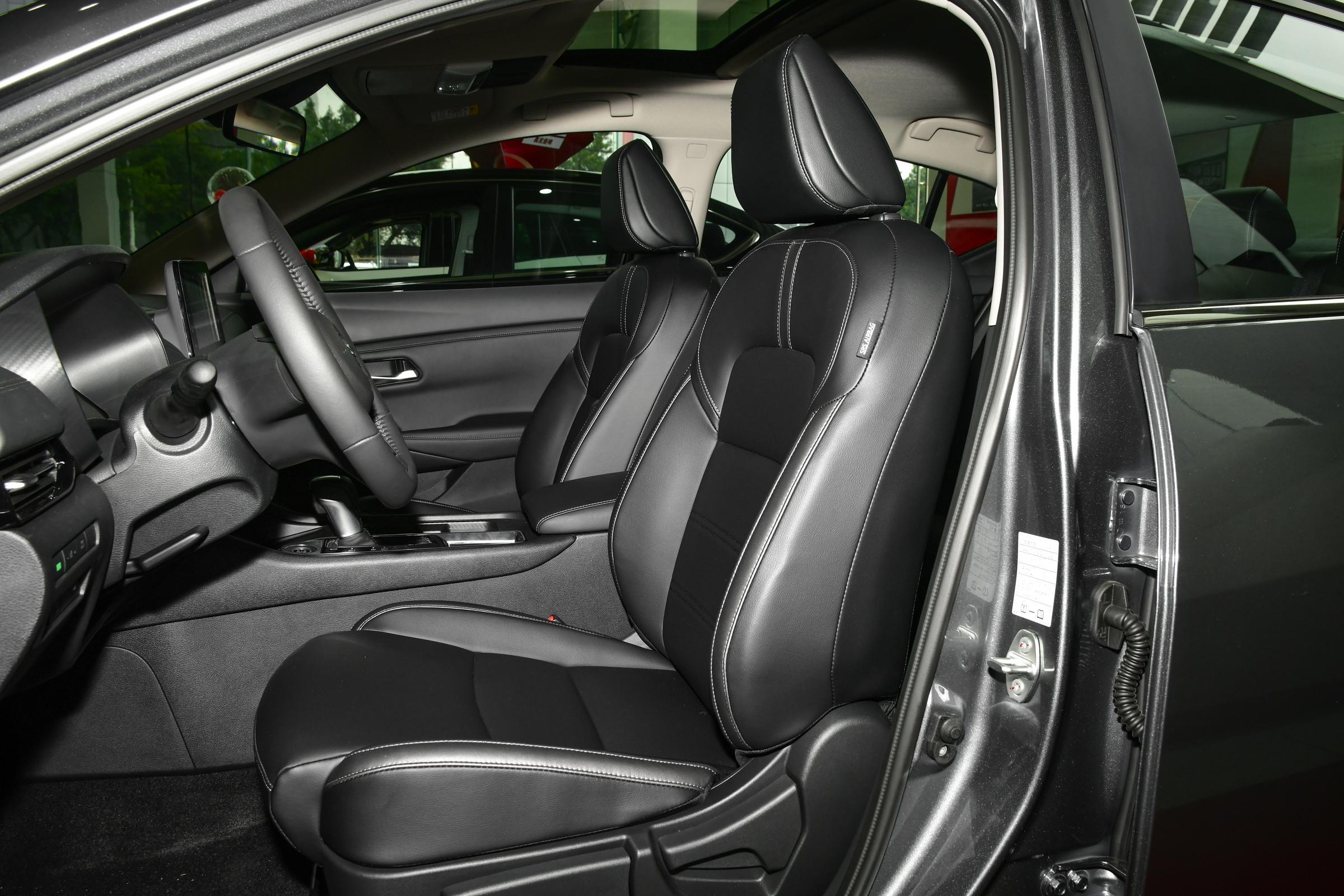 14代轩逸2020款跟2021款哪个好看,14代轩逸2021款和2020款有啥区别