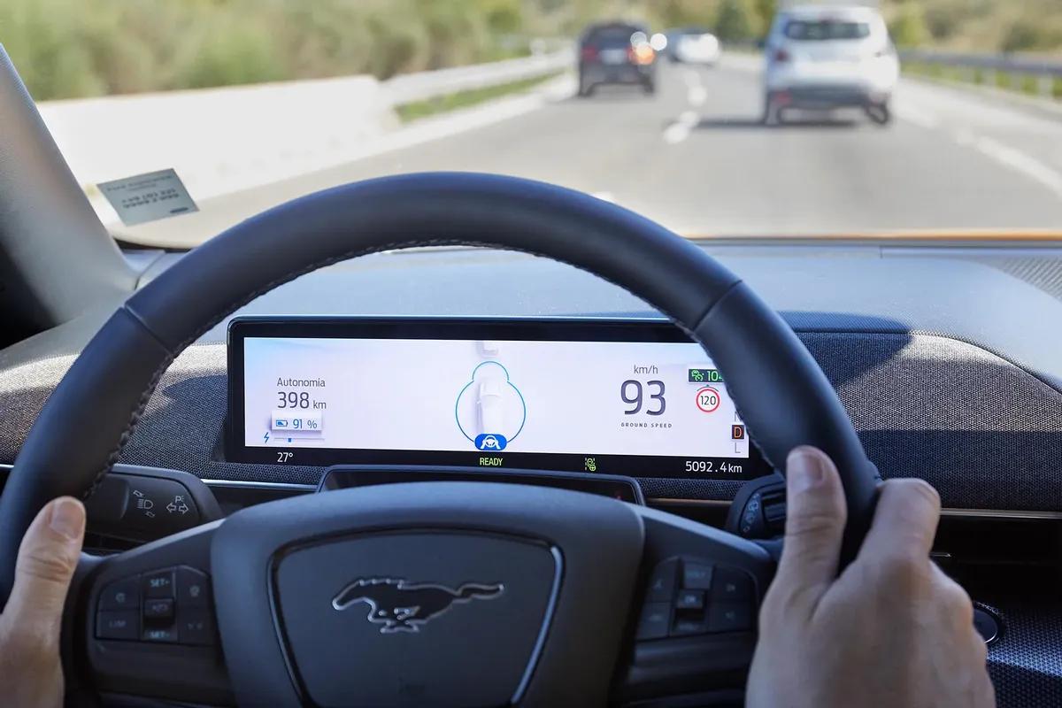 奔驰超越特斯拉,福特bluecruise跟通用的supercruise