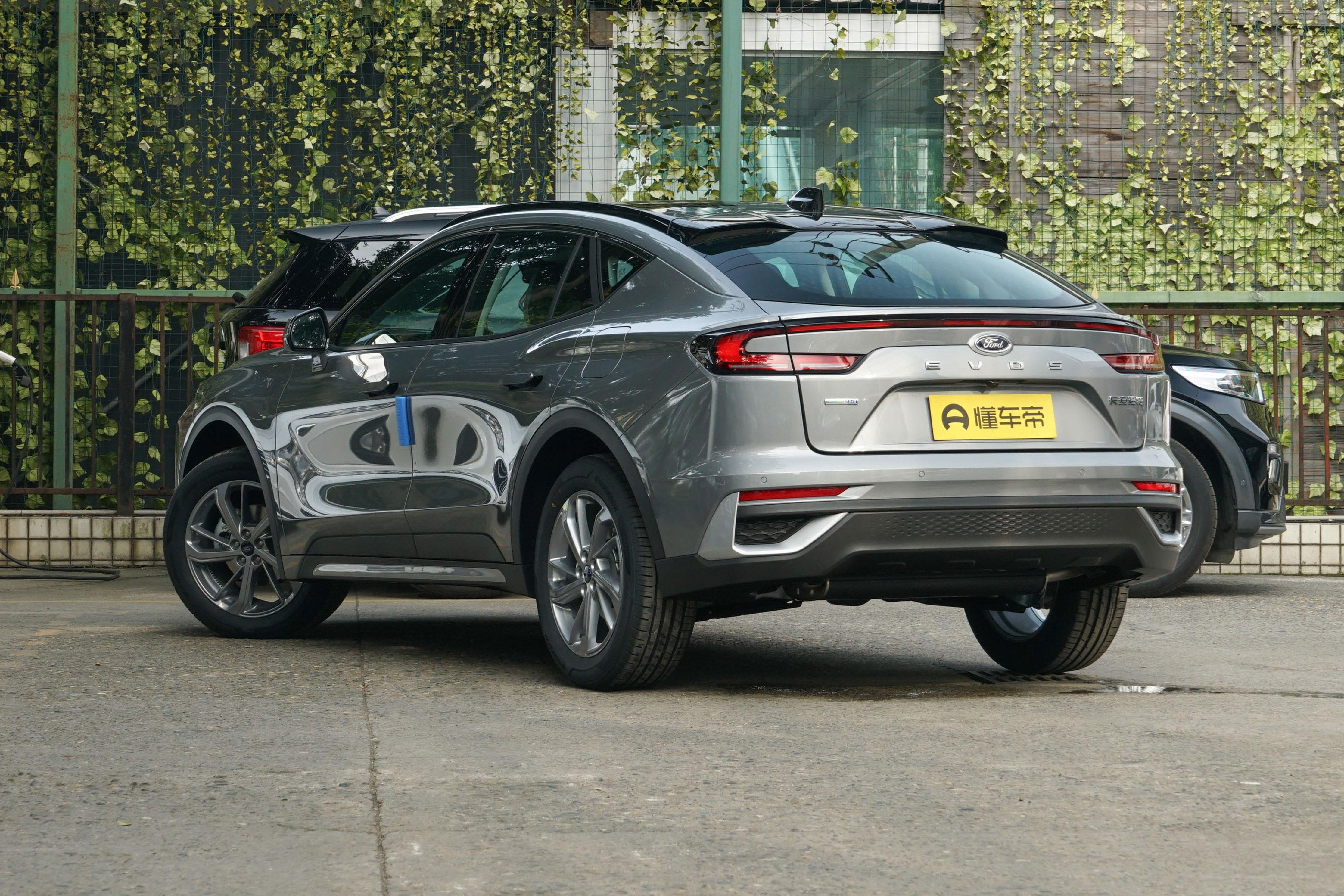 长安福特evos是两驱还是四驱,创新智慧大五座suv长安福特evos