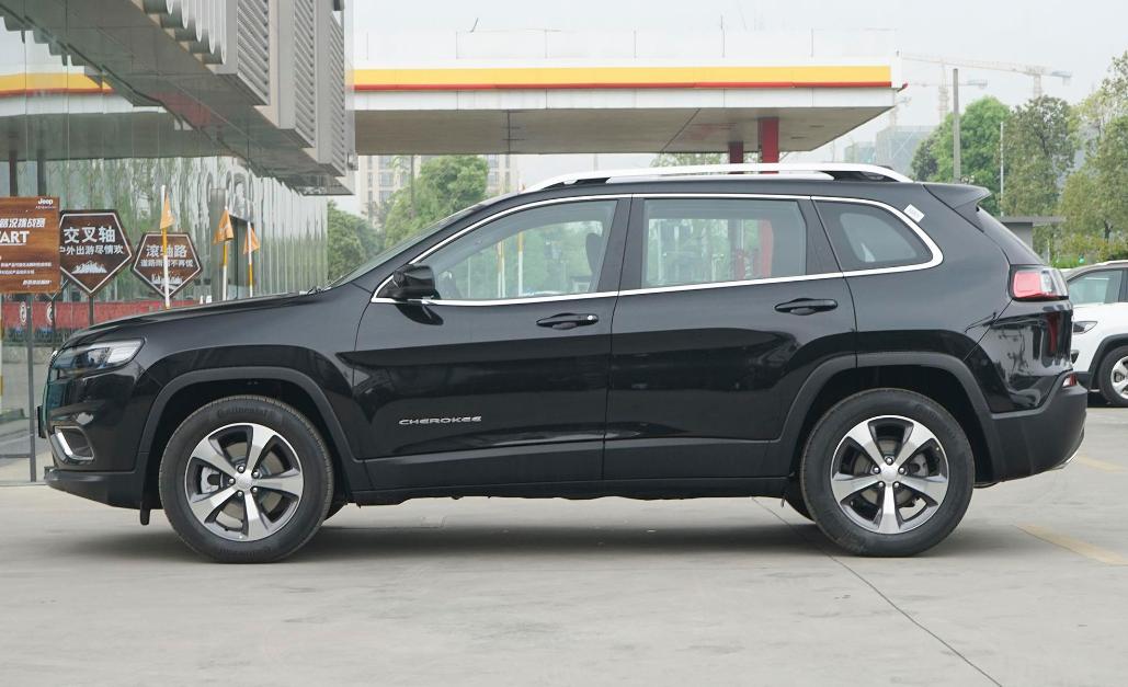 jeep自由光2020款最值得购买,jeep自由光2020款经典运动最低价