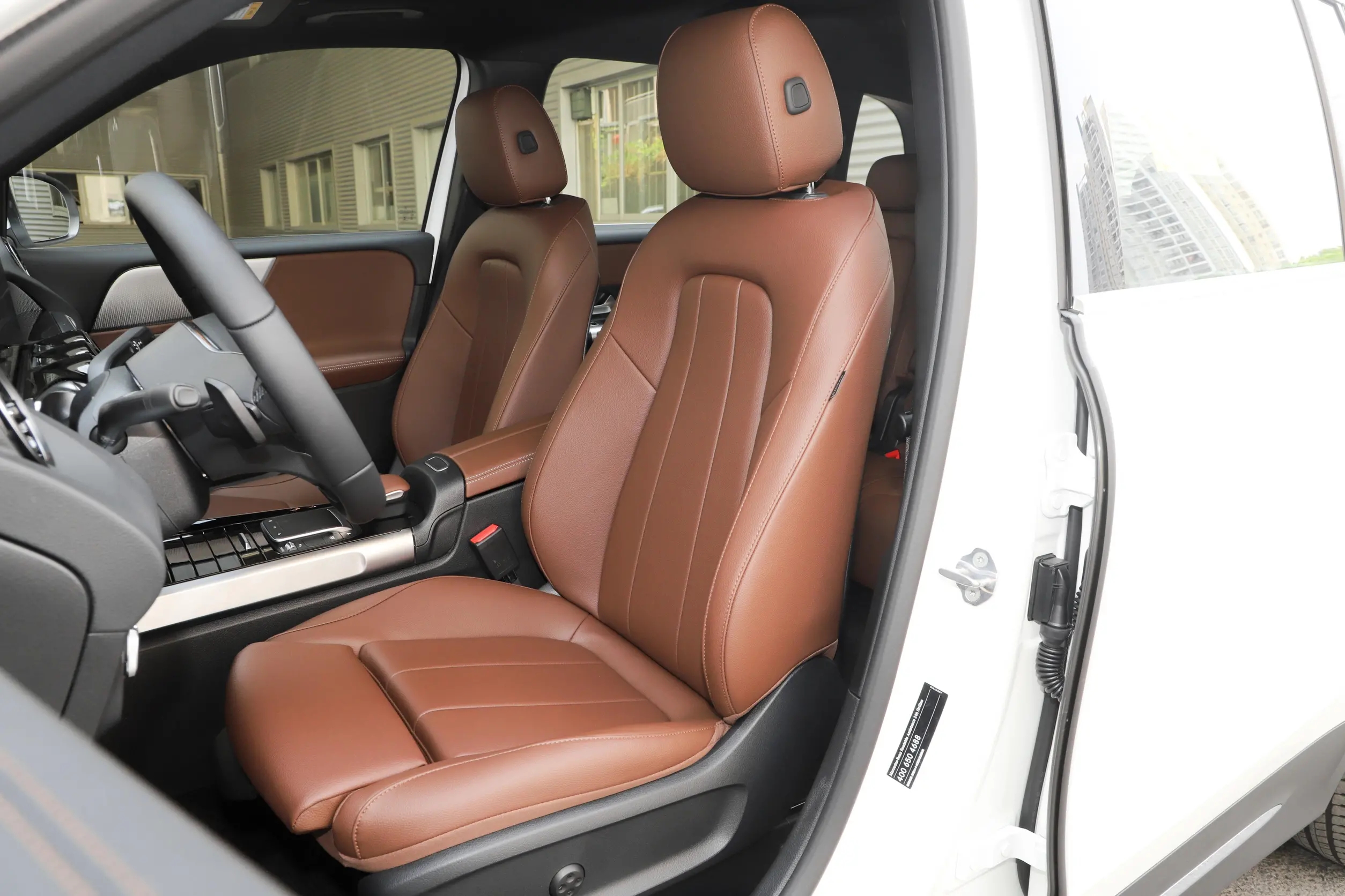 奔驰glb200上市,奔驰glb200价格及参数