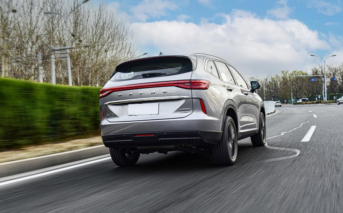 全新哈弗h6第三代就是这么霸气,第三代哈弗h6好操控吗