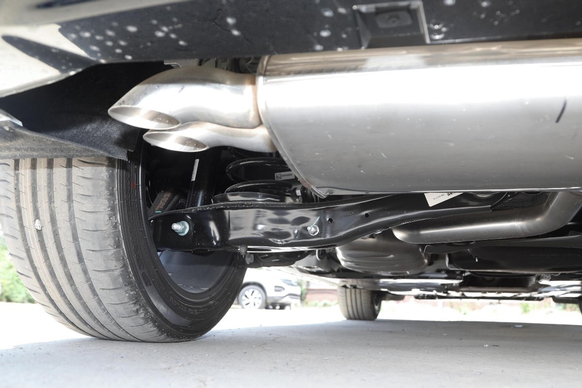 高尔夫2023款rlinelite油耗,2020款高尔夫r-line油耗