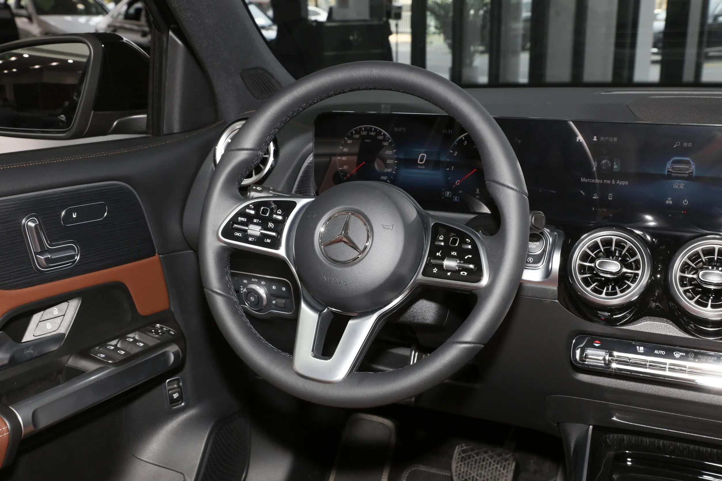 2022款奔驰全新glb2207座多少钱,奔驰2.0tglb七座