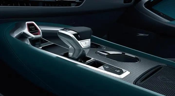 新款名爵71.5t到底值不值得买,新款名爵7是全铝车身吗