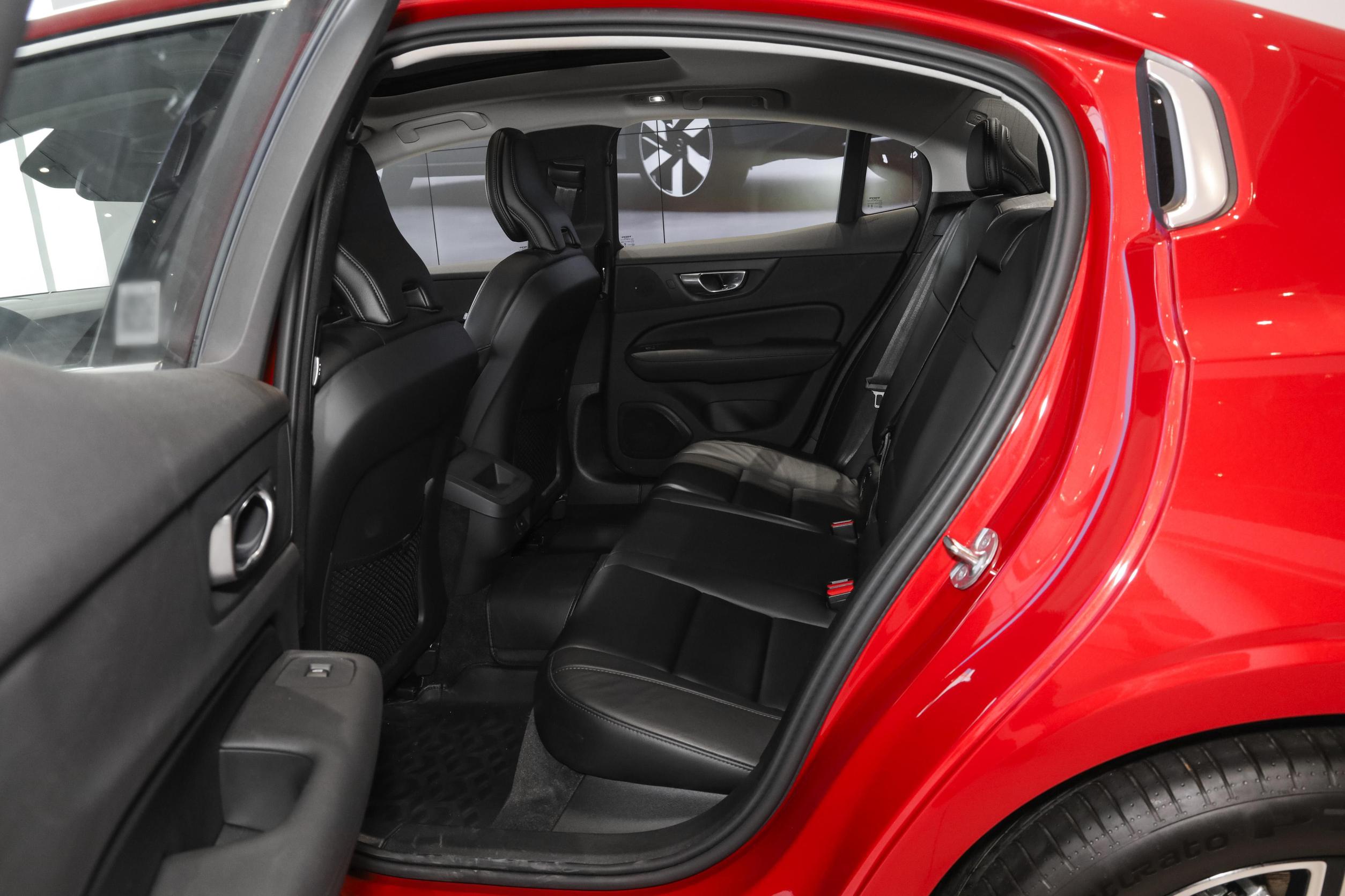 沃尔沃s6048v混动系统油耗,沃尔沃全新s60c位出道吸粉无数