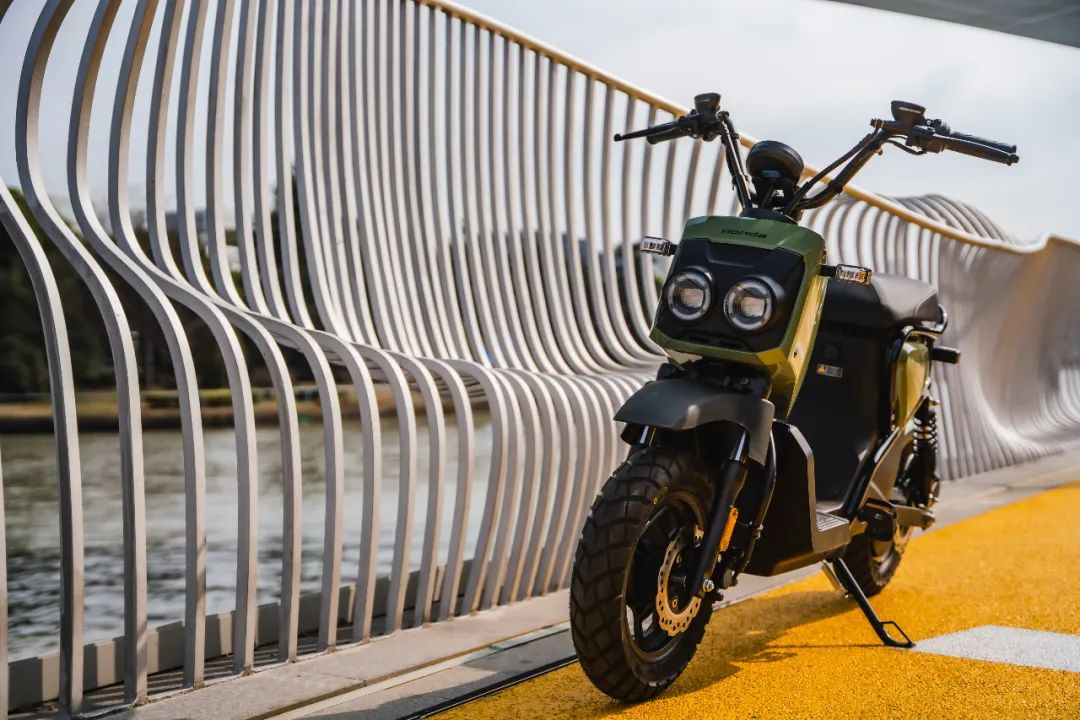 最受人喜欢的十款两轮电动车,复古跨骑两轮电动车