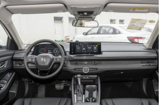 第八代雅阁值得购买吗,新款雅阁值不值得入手