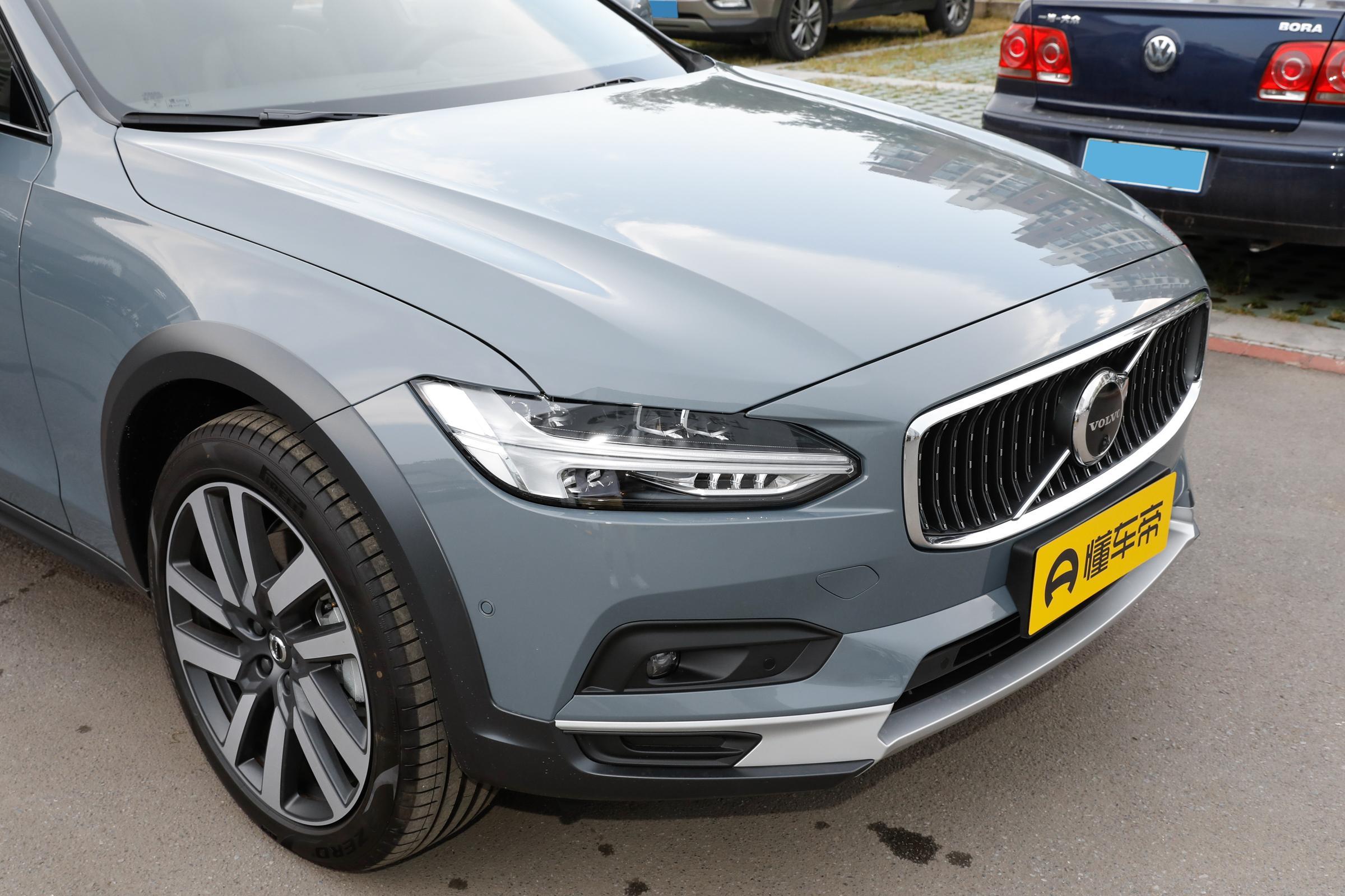 沃尔沃旅行车v60和v90选哪款,沃尔沃v90对比a6进口旅行车