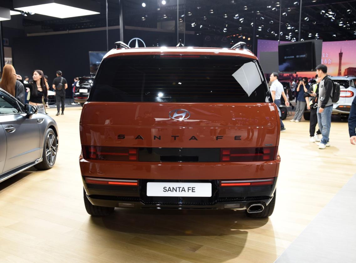 现代全新胜达车,现代全新胜达