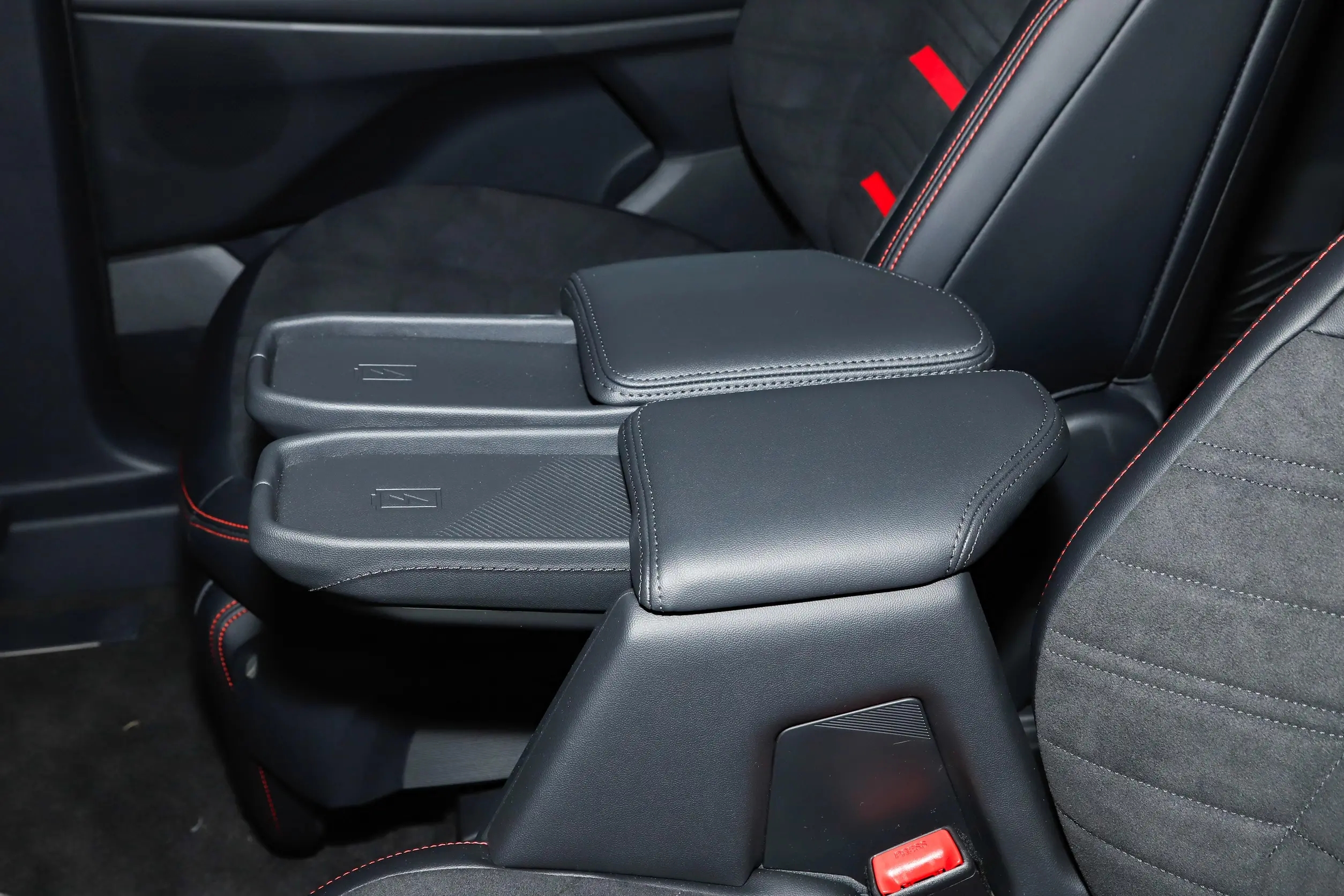 福特锐界edgesel版本2010款,福特锐界2016edge什么版本