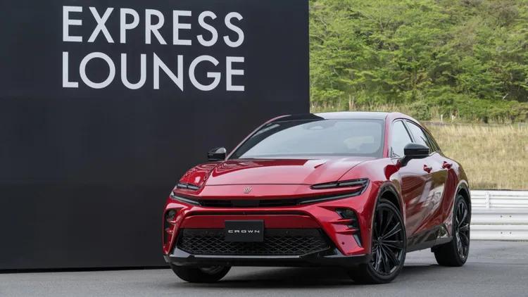 丰田皇冠运动版最新款,全新丰田皇冠运动版