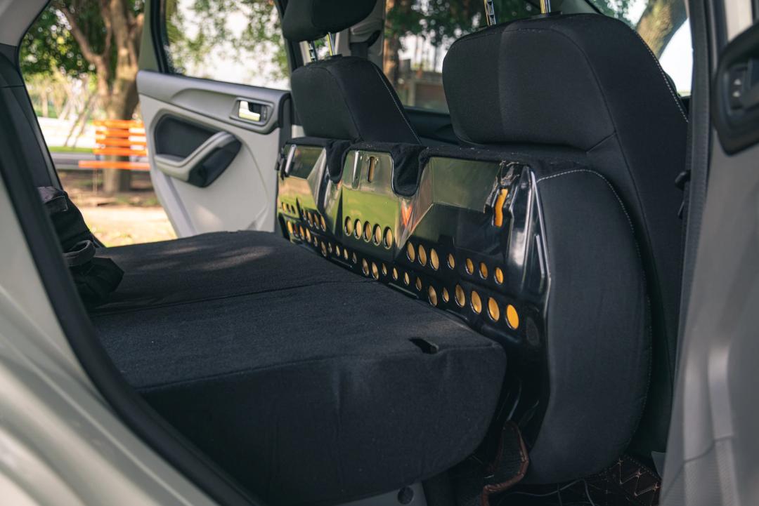 福特福克斯focus两厢二手多少钱,13年福特福克斯1.8自动二手价格