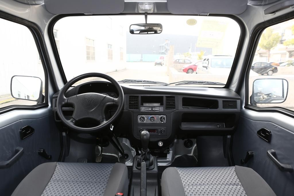 五菱之光2座封闭式2019款,五菱之光2020用车体验