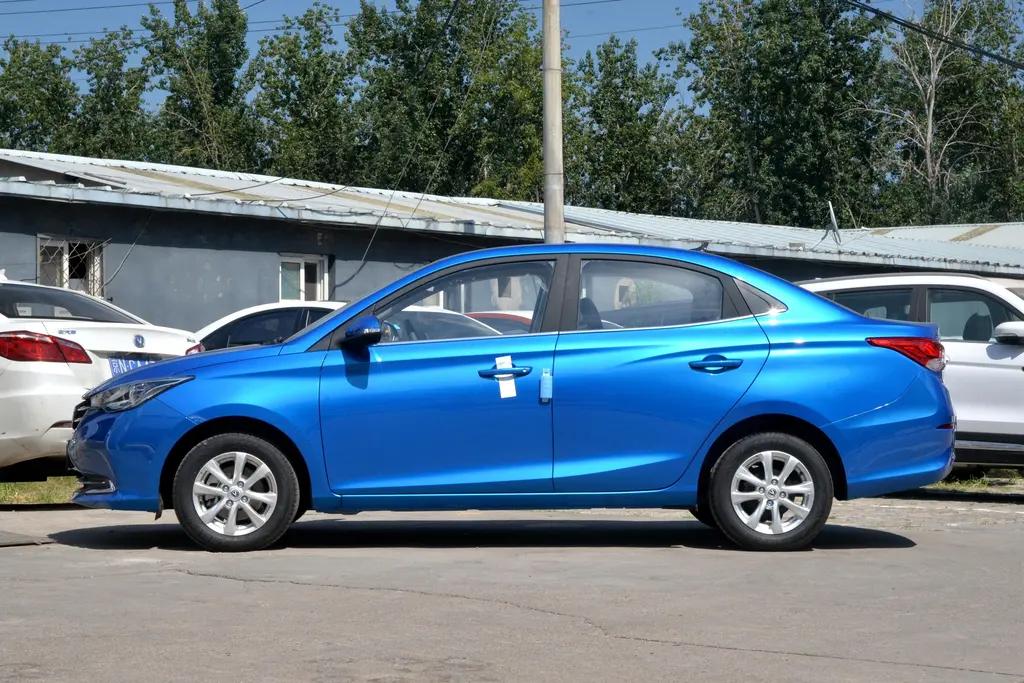 悦翔v3一年养车费用,二手悦翔两厢皮实吗