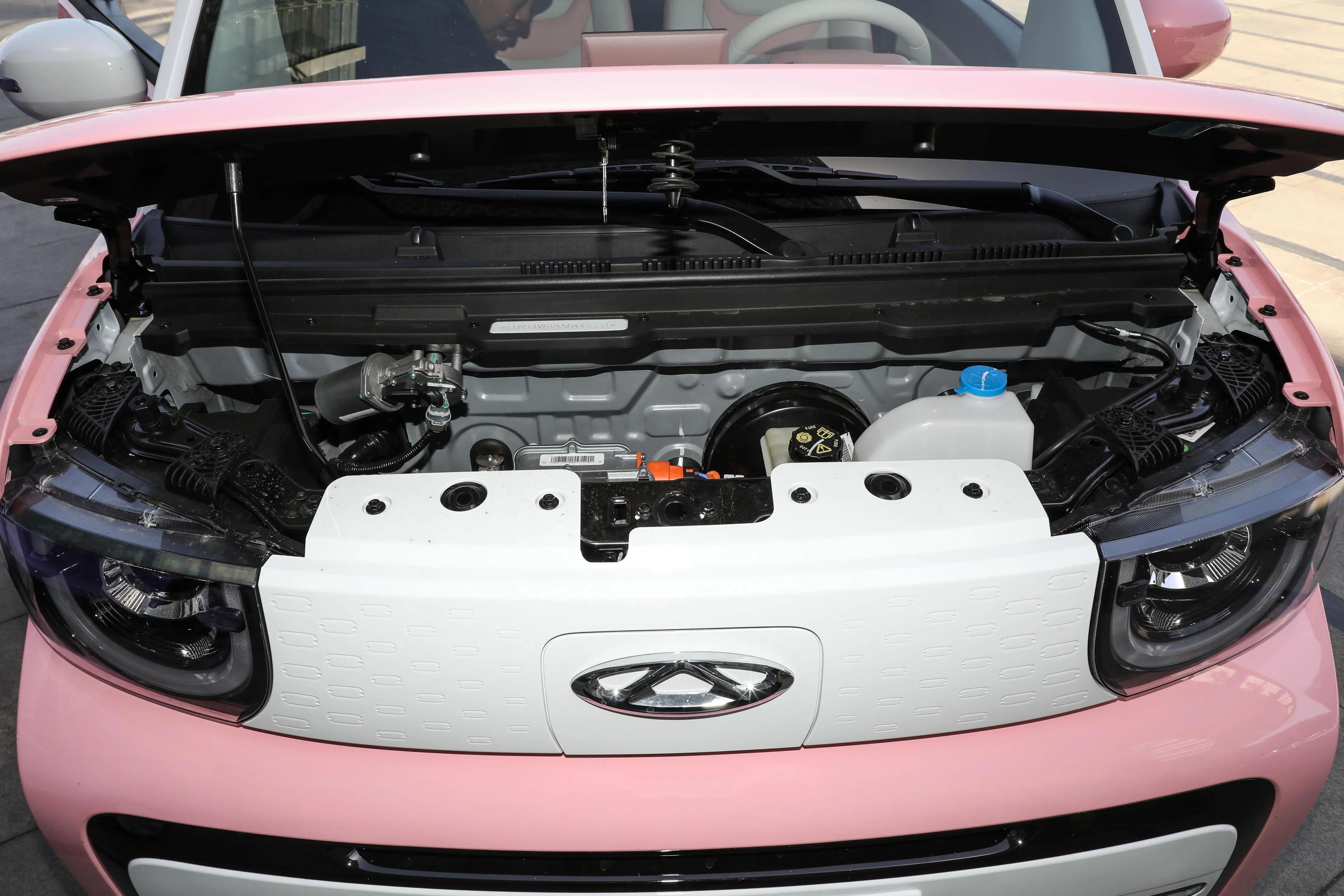 2023年纯电微型车QQ冰淇淋仅售3.59万起，值得买吗？