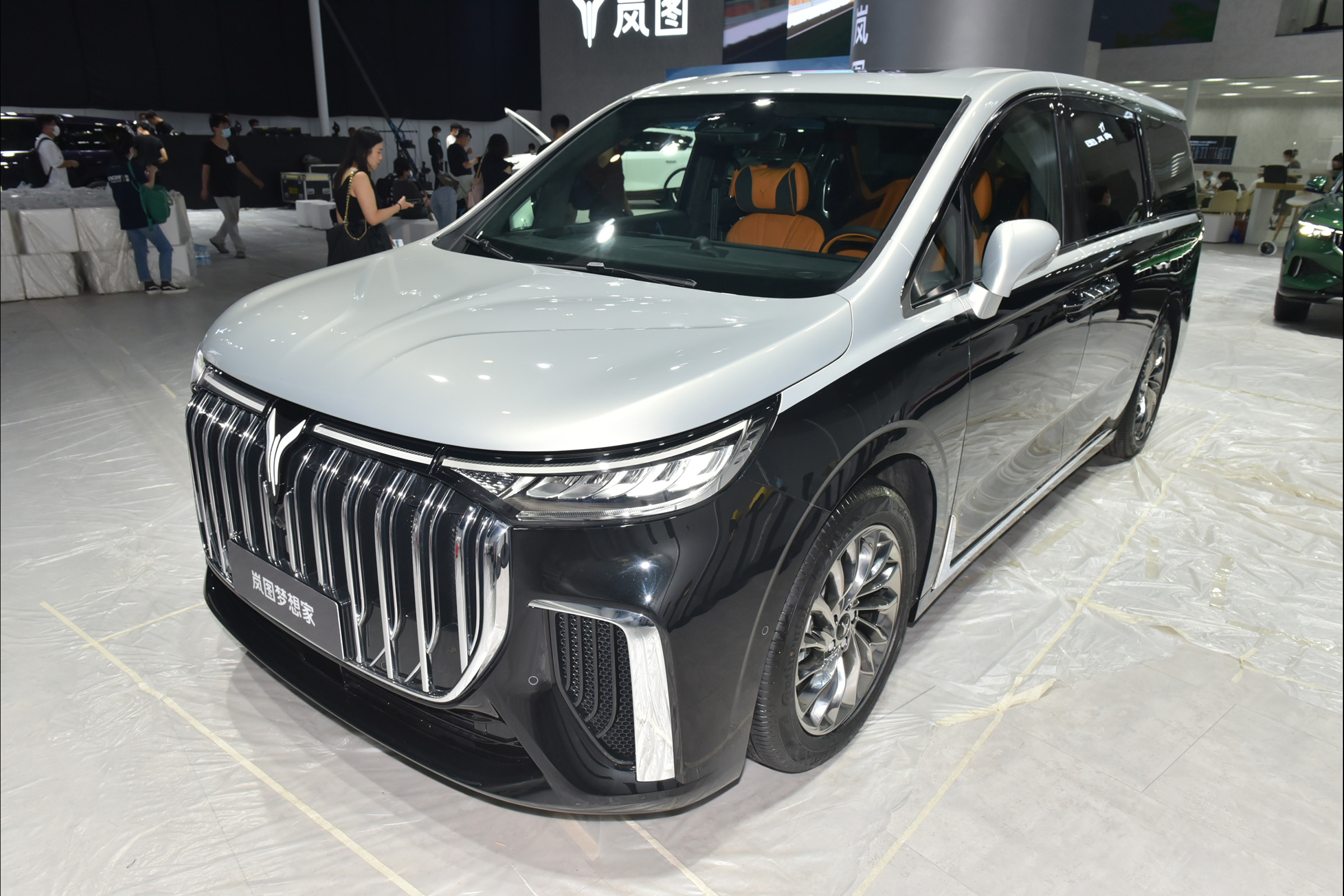 做生意买好点的车,做生意的买车买贵还是便宜