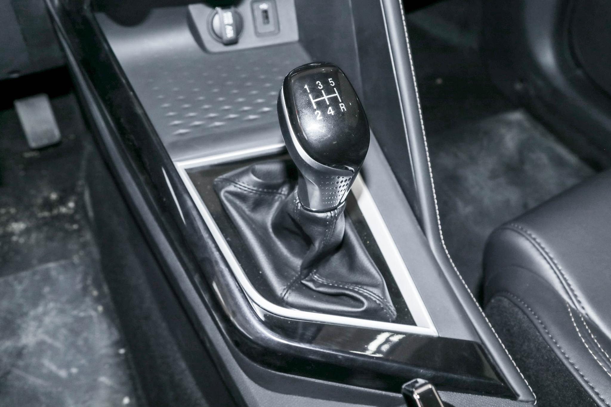 长安CS15试驾,长安cs15与cs35谁的发动机好