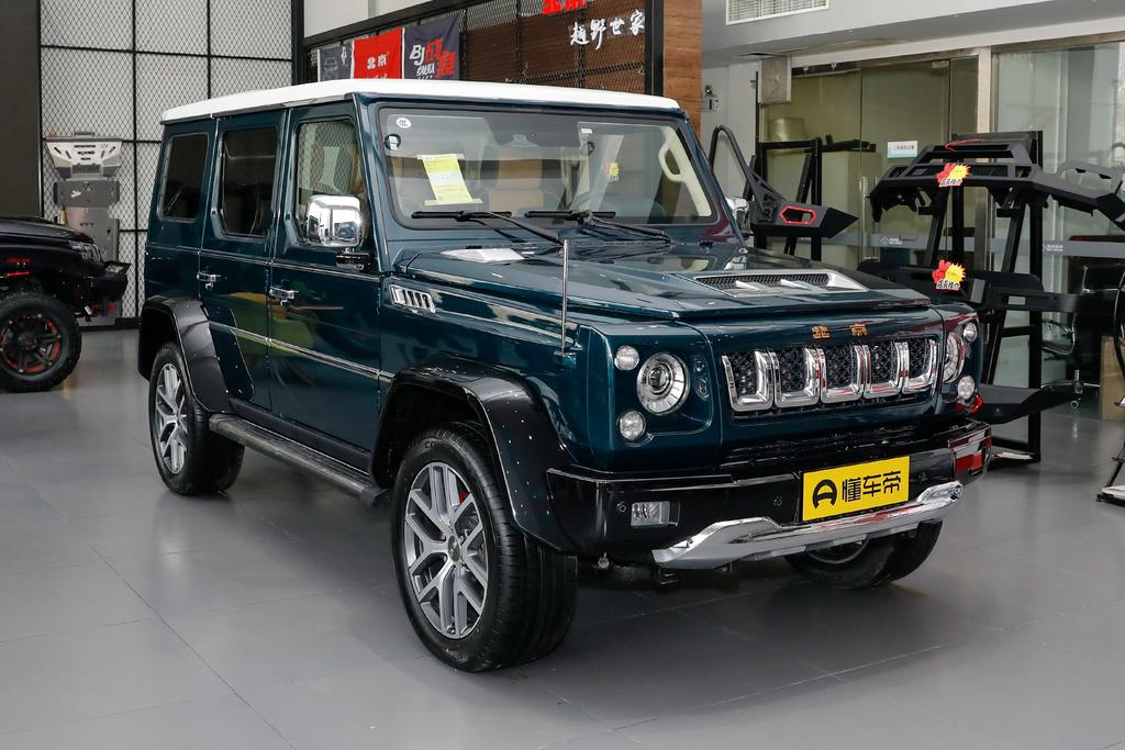 3.0tv6插电混越野车,搭6.2升v8引擎