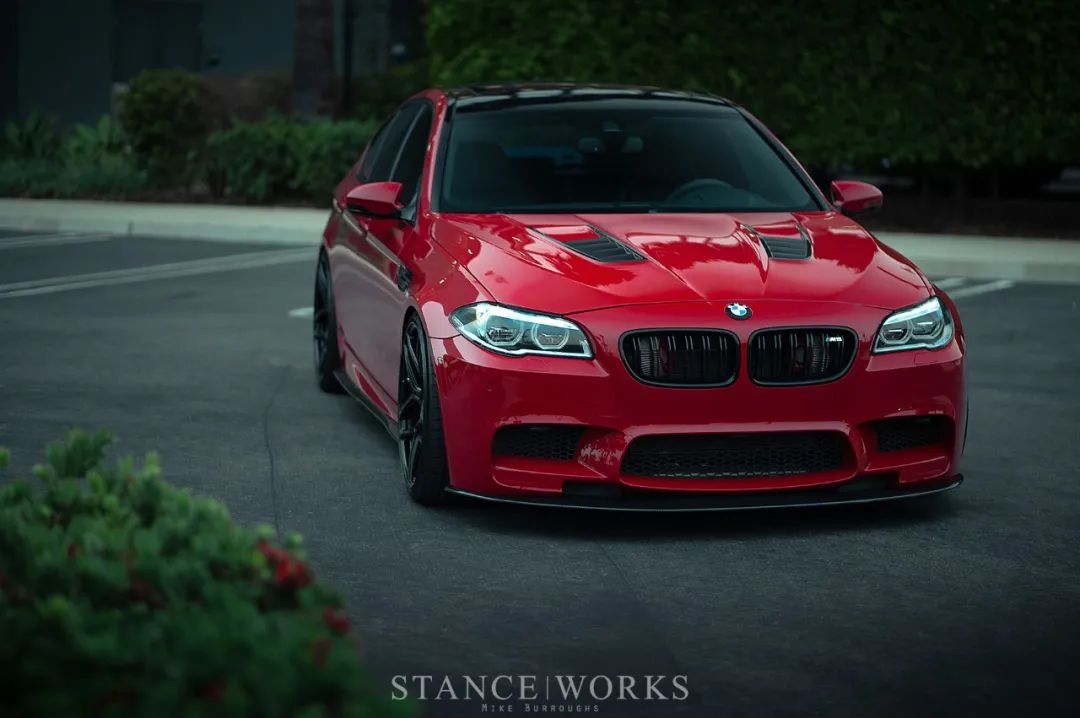 不到20万的宝马m5新款,性能不输s5