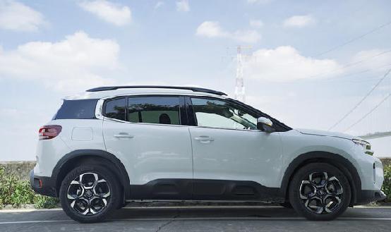 天逸共创版对比天逸beyond,法系最良心的三款车天逸