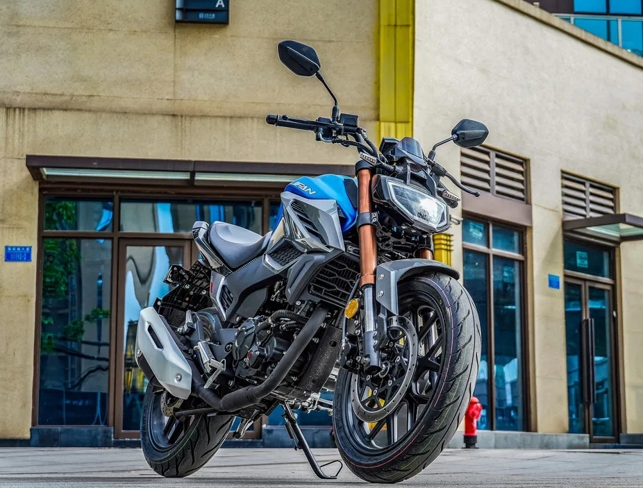 9980水冷150踏板摩托车推荐,价格低好看的150排量街车