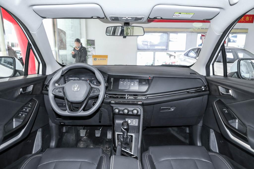 长安cs15值得购买吗代步用,长安cs15有着极其亲民价格的suv