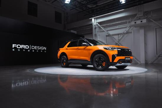 评测福特探险者昆仑巅峰版,福特探险者昆仑巅峰版刷林肯皮肤