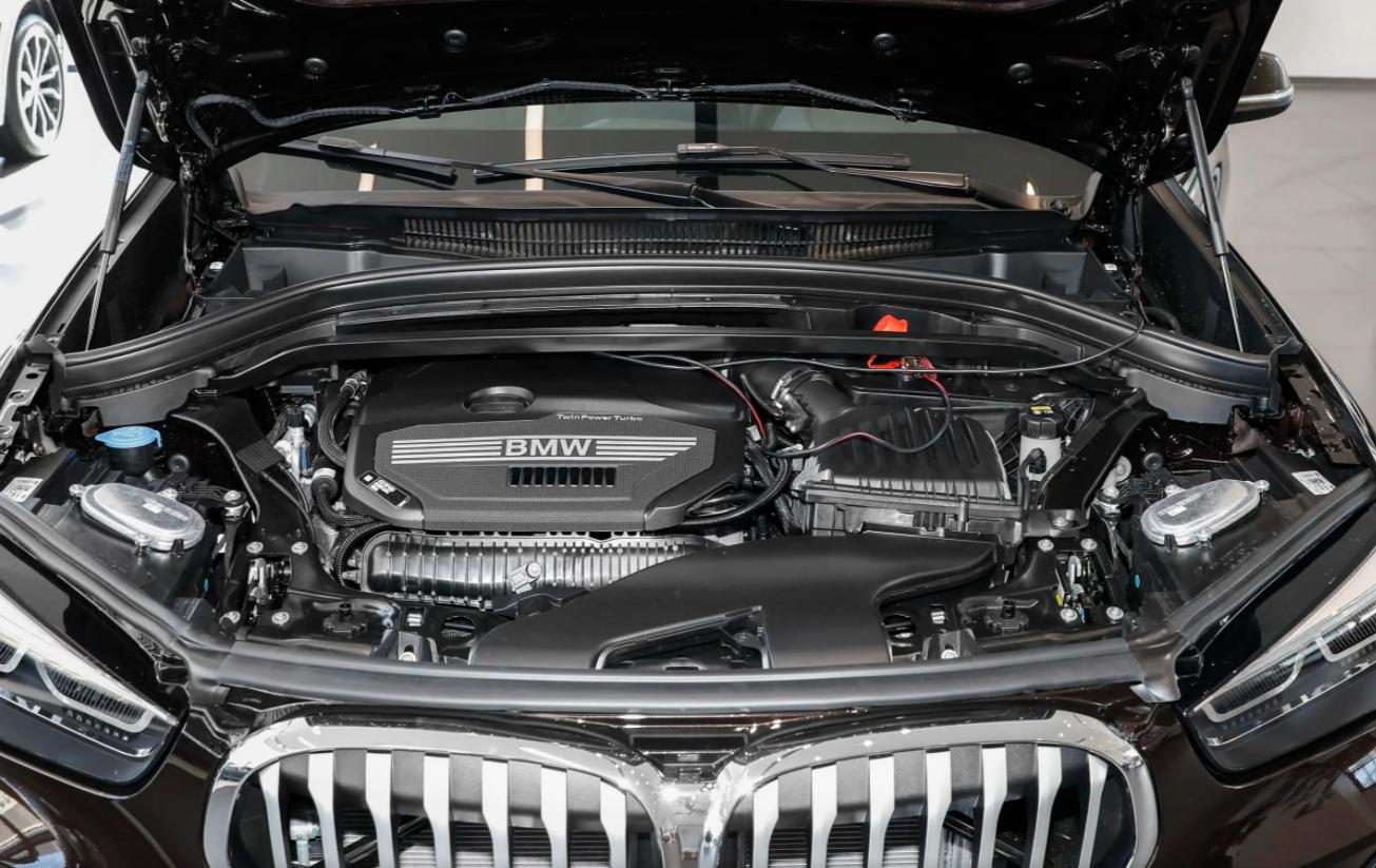 宝马x1奥迪q3沃尔沃xc40怎么选,奥迪q3pk宝马x32.0t试驾