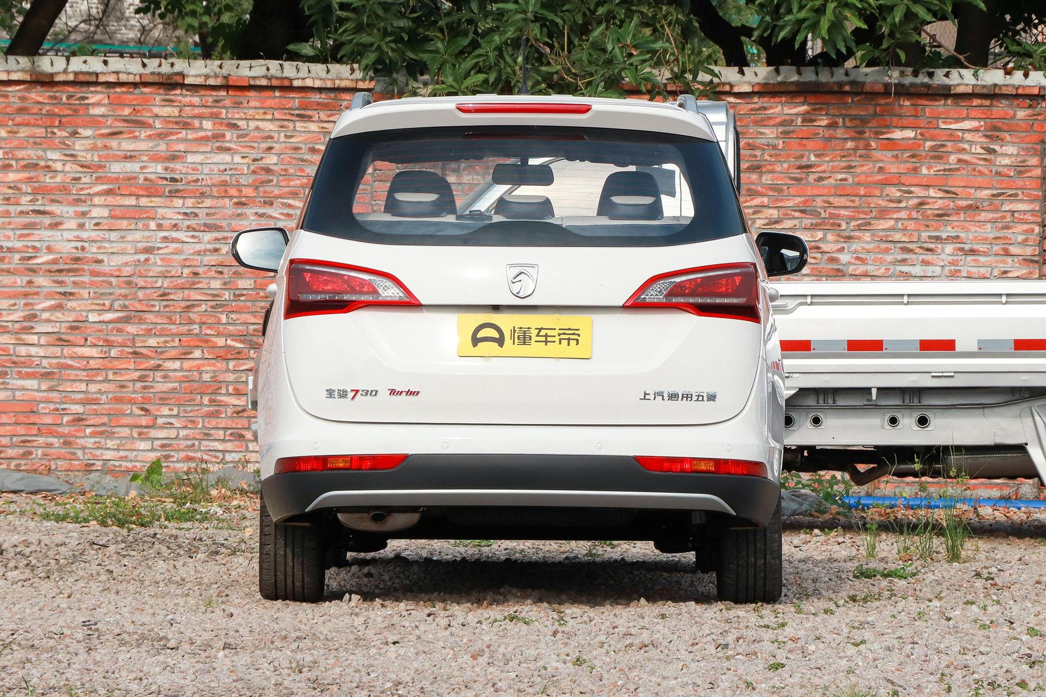 宝骏730最新款mpv,宝骏730mpv高速免费