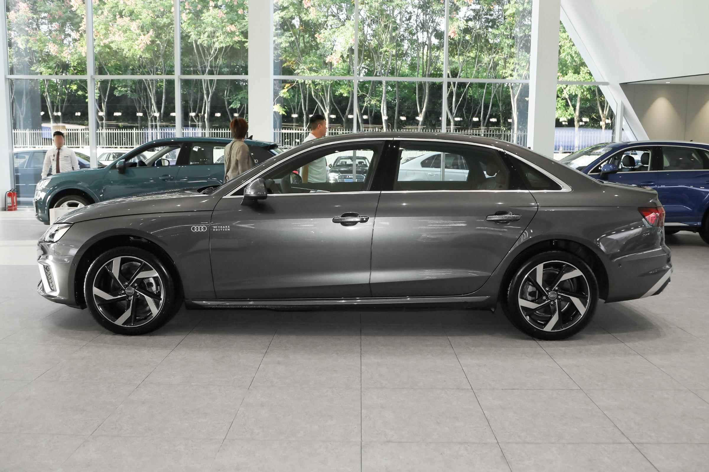 二手奥迪a4l一年养车费用,奥迪a4l最新落地与养车分析