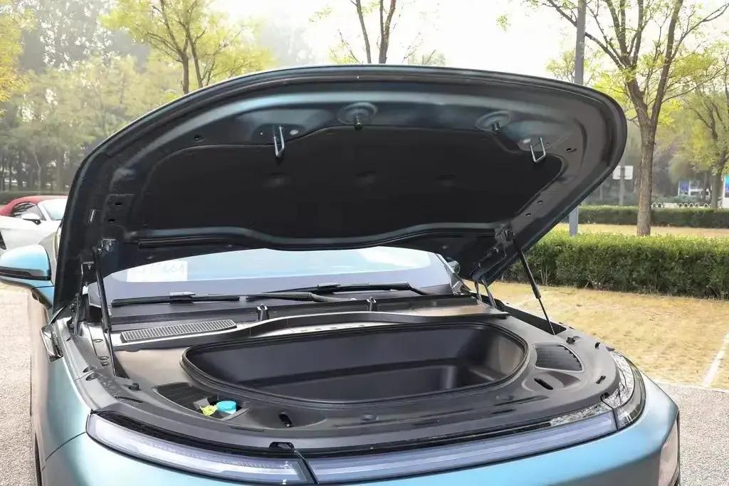 小鹏g9570版本和702版本如何选择,小鹏g9首秀充电5分钟续航200公里